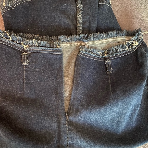 1990s Vintage Denim fringe bottom V hem skirt - Picture 3 of 3